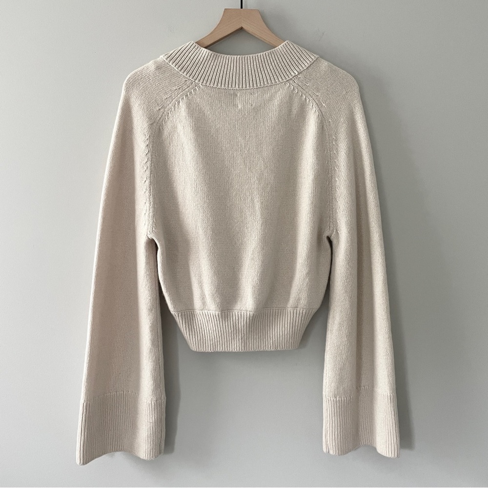 NWT Helsa Talena V Neck Sweater Medium - Picture 5 of 9